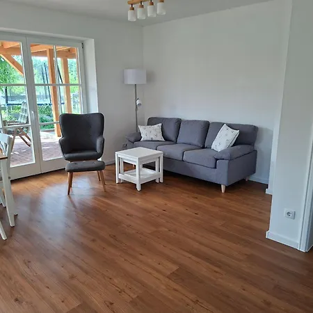 Am Forsthaus Loppiner * جابيل